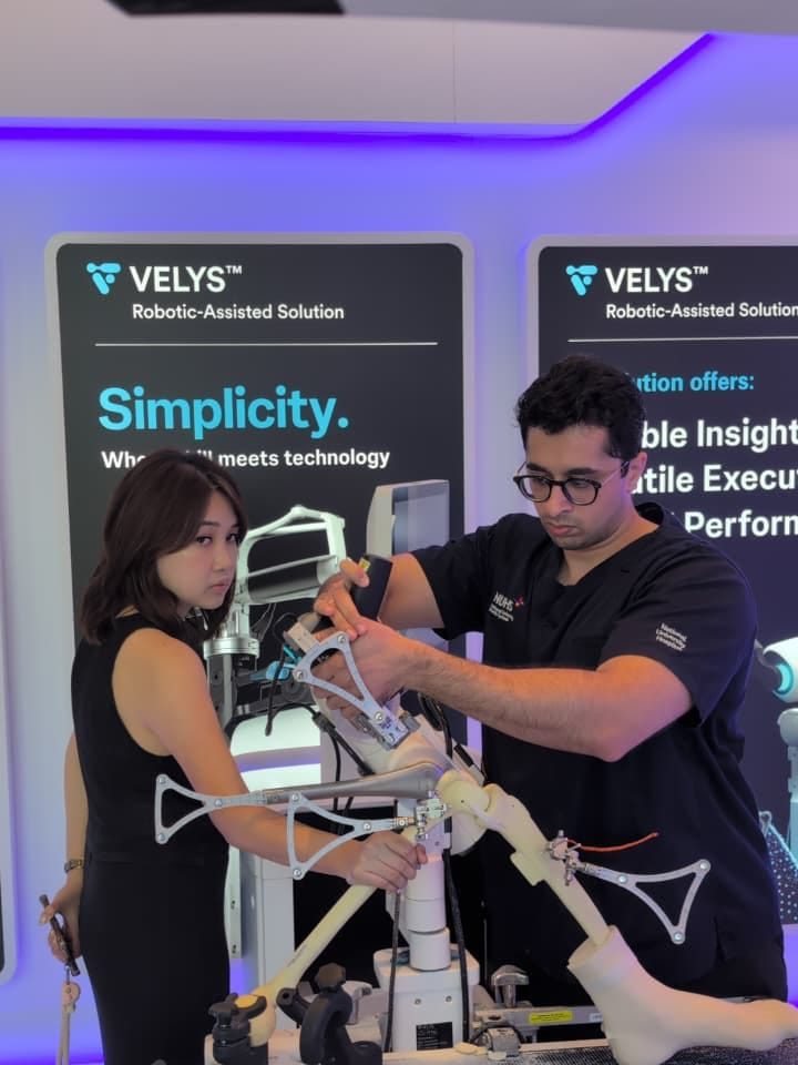 Dr. Godbole completing VELYS certification on a sawbone model